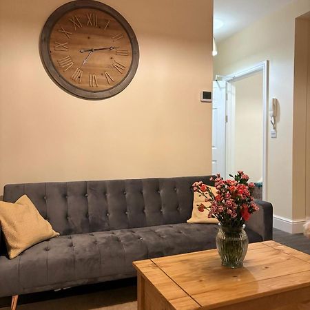 Cardiff/Pernath Home2 Экстерьер фото