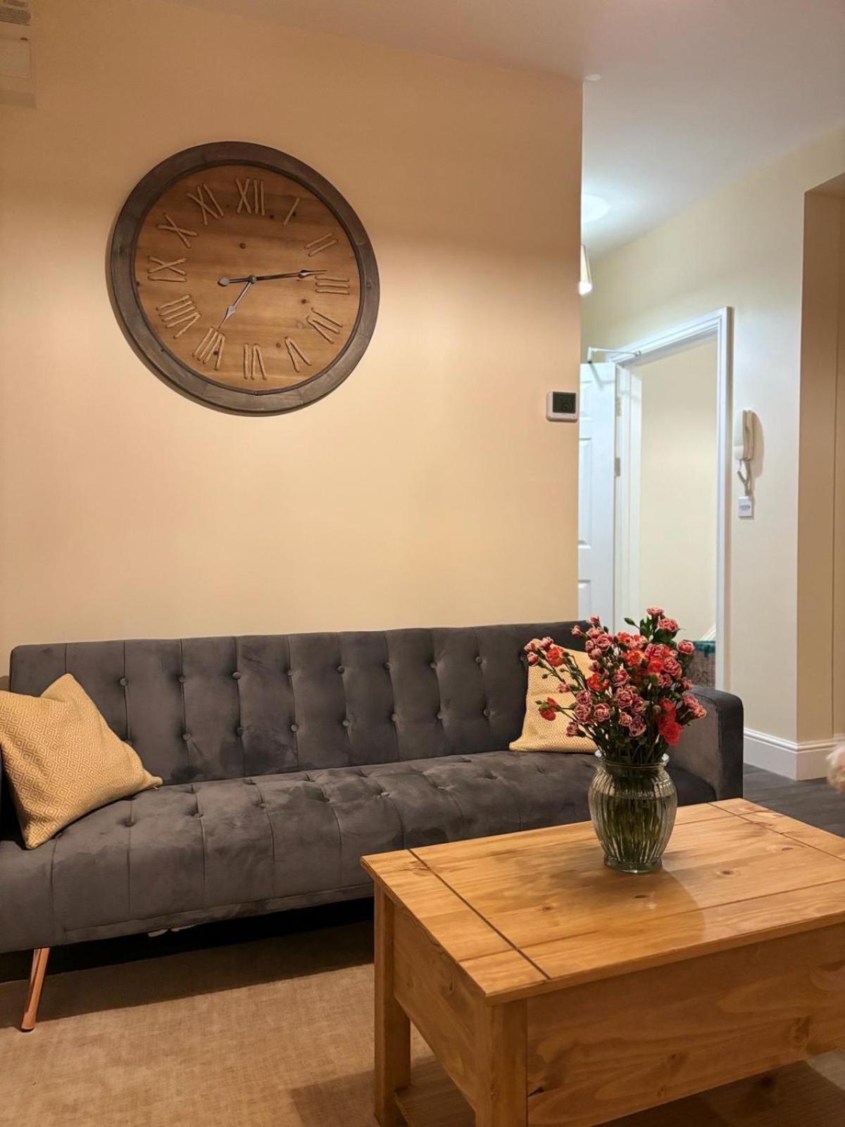 Cardiff/Pernath Home2 Экстерьер фото